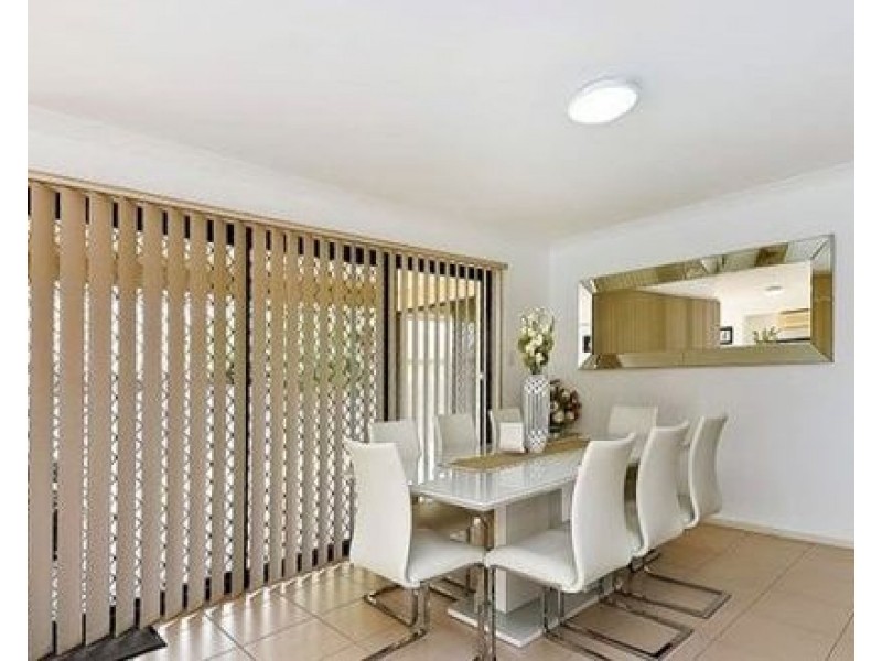 52 Parkwood Drive, Heathwood QLD 4110