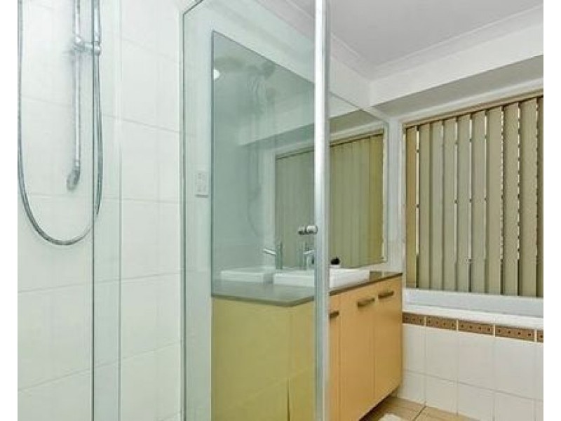 52 Parkwood Drive, Heathwood QLD 4110