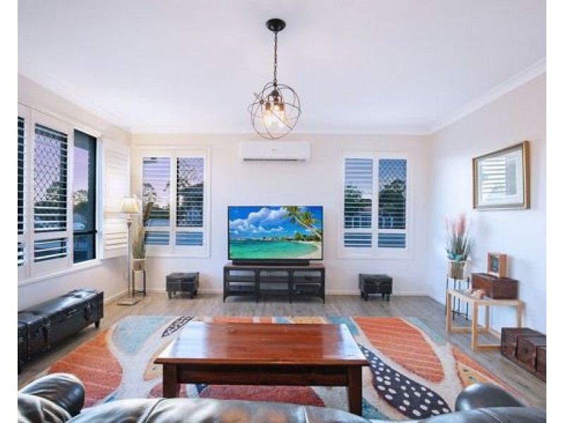 6 Bronze Court, Griffin QLD 4503