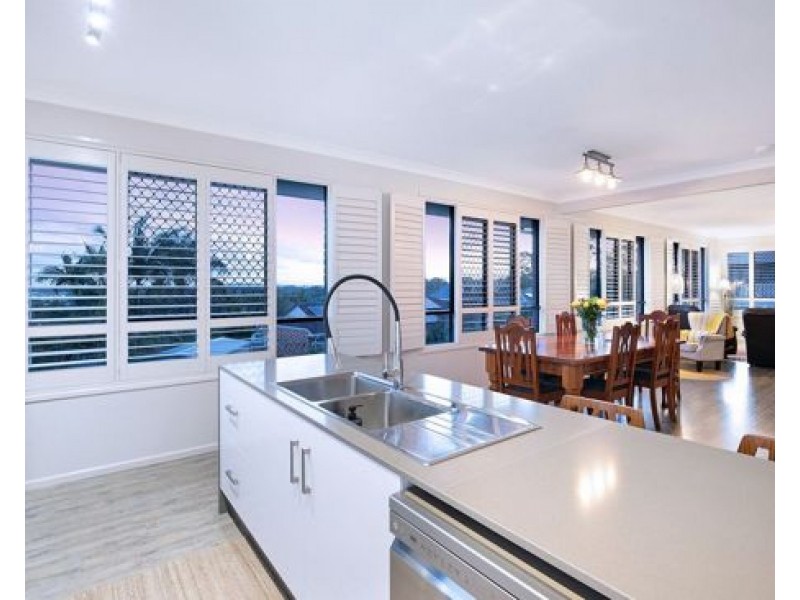 6 Bronze Court, Griffin QLD 4503