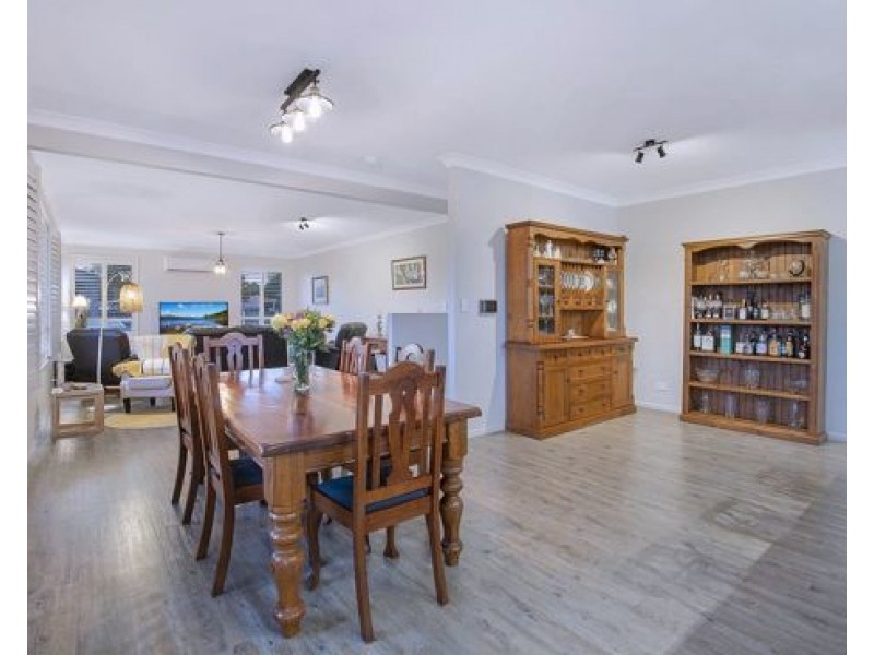 6 Bronze Court, Griffin QLD 4503