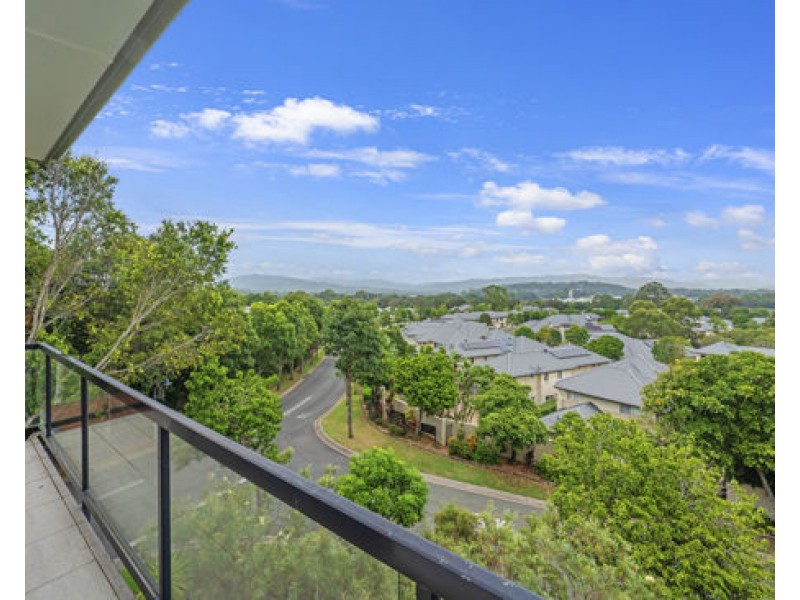 9/305 Easthill Drive, Robina QLD 4226