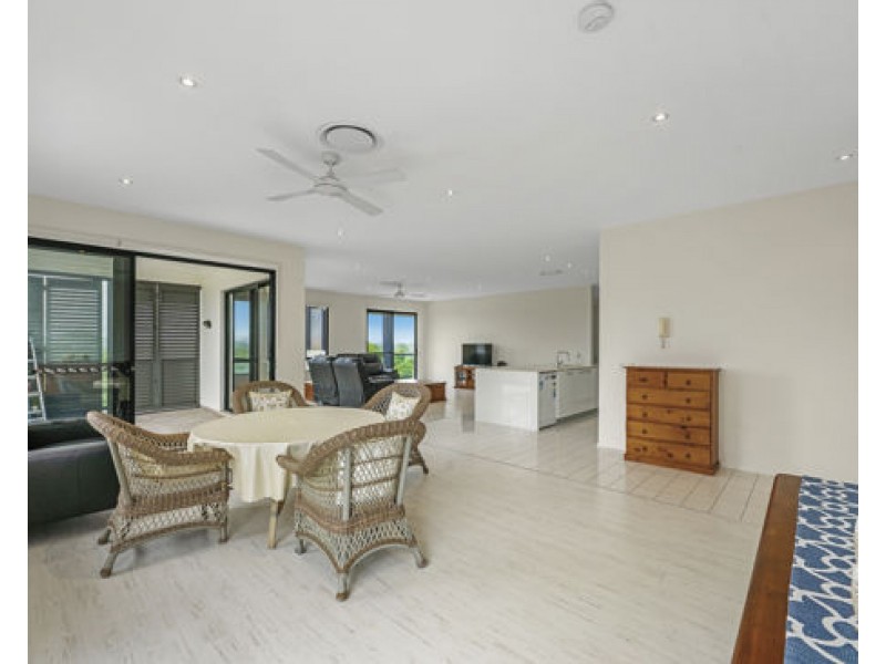 9/305 Easthill Drive, Robina QLD 4226