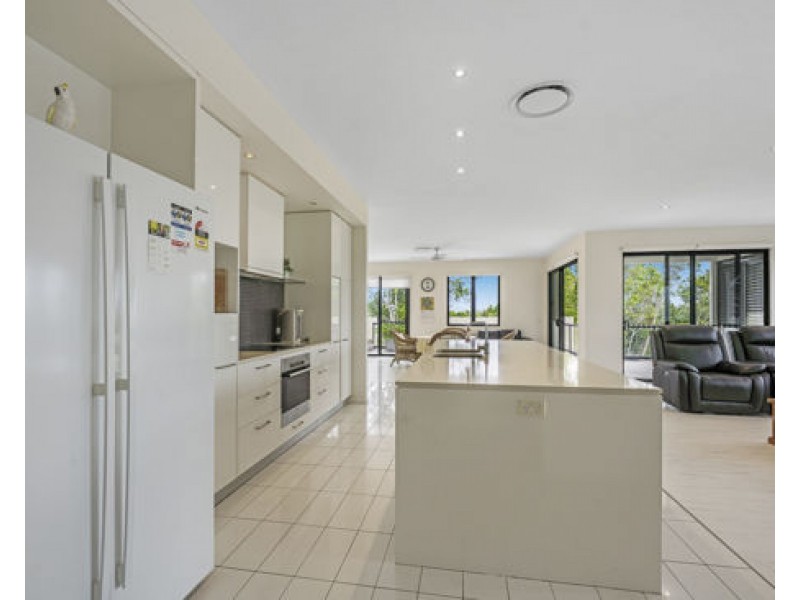 9/305 Easthill Drive, Robina QLD 4226