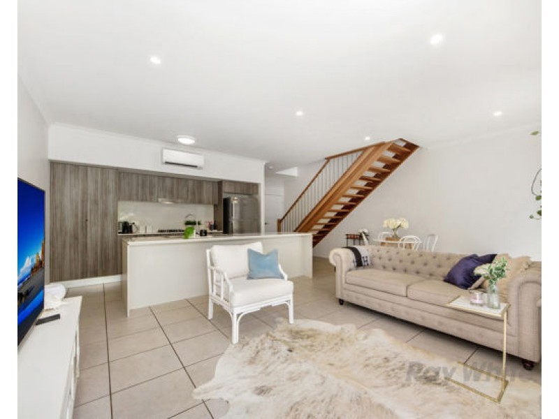 4/31 GATINA CRESCENT, Coomera QLD 4209