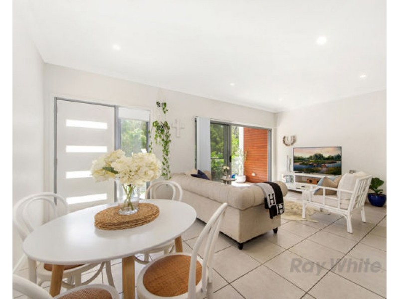 4/31 GATINA CRESCENT, Coomera QLD 4209