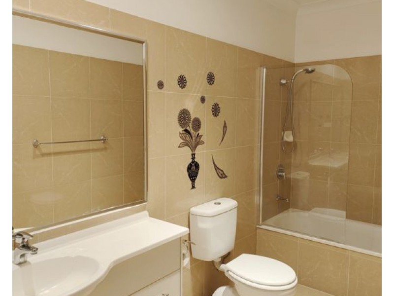 16 Sanders St, Upper Mount Gravatt QLD 4122