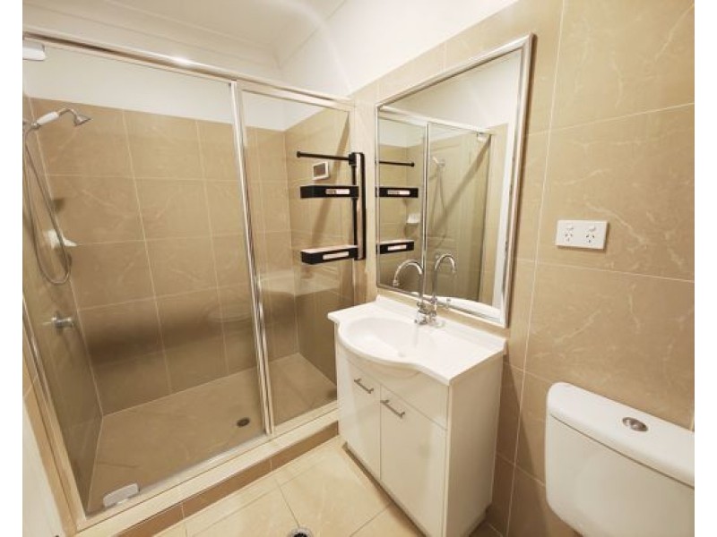 16 Sanders St, Upper Mount Gravatt QLD 4122