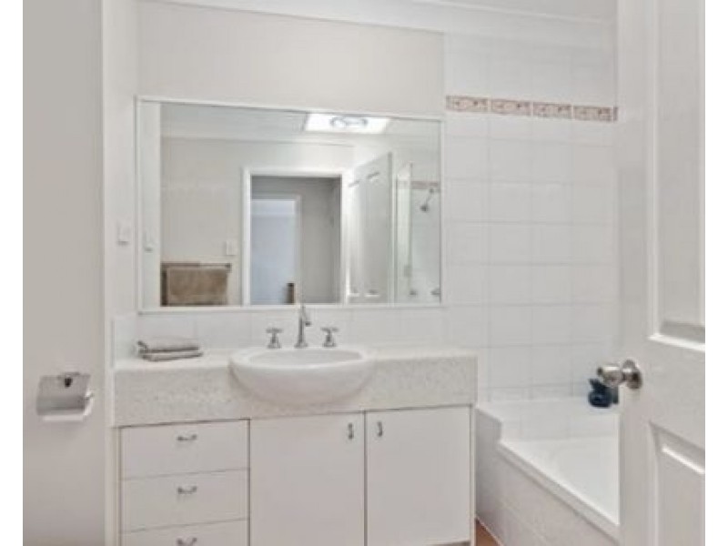 Unit 37/62 Coora St, Wishart QLD 4122