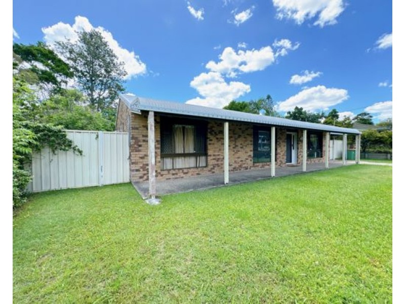 10 Emerald Drive, Regents Park QLD 4118