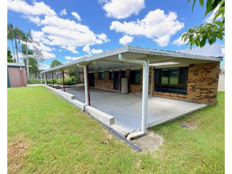 10 Emerald Drive, Regents Park QLD 4118
