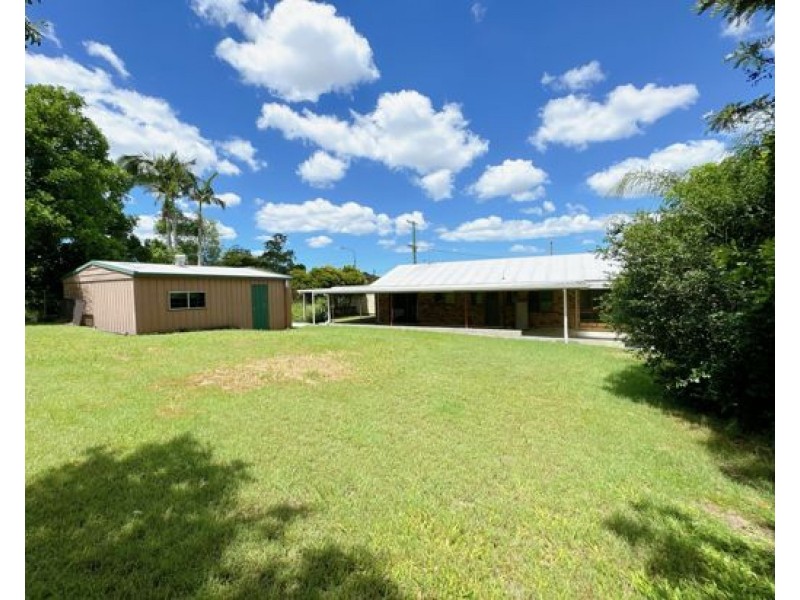 10 Emerald Drive, Regents Park QLD 4118