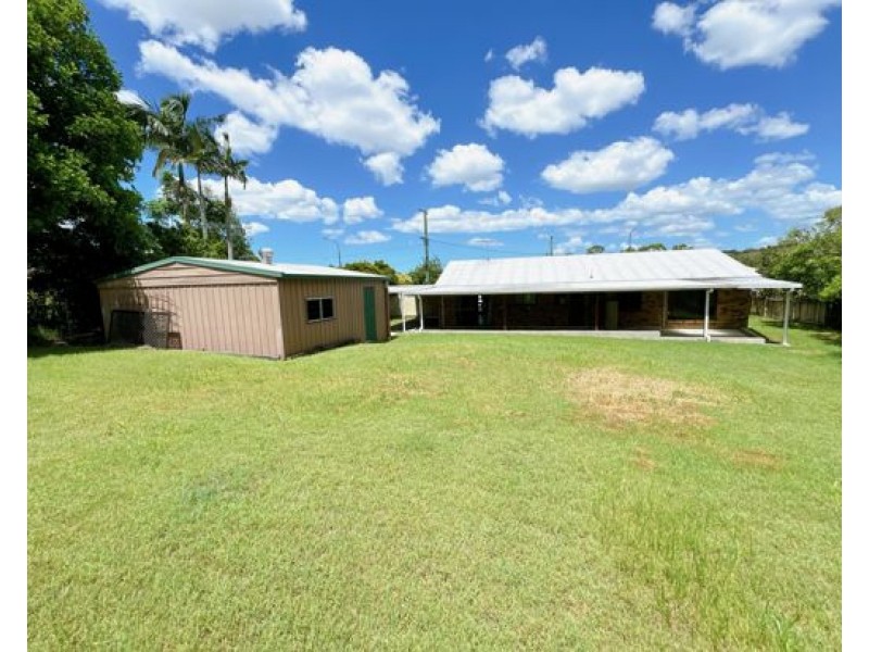 10 Emerald Drive, Regents Park QLD 4118