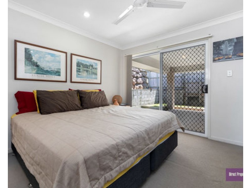 24 Bellagio Cres, Coomera QLD 4209