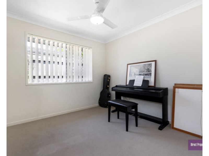 24 Bellagio Cres, Coomera QLD 4209