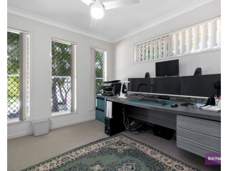 24 Bellagio Cres, Coomera QLD 4209