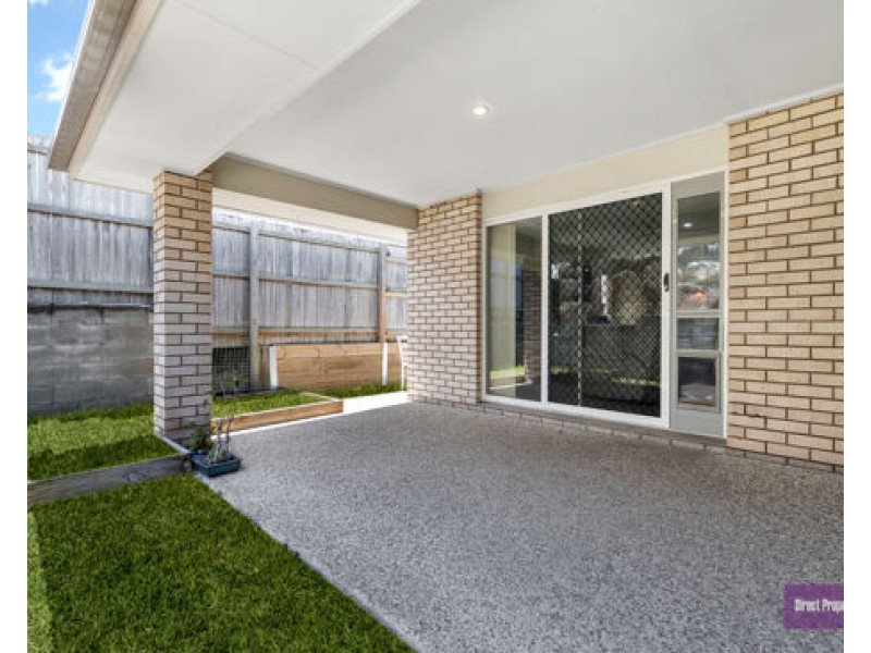 24 Bellagio Cres, Coomera QLD 4209