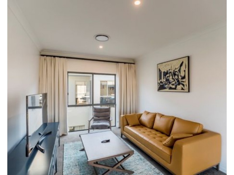 5 Santa Monica boulevard, Hope Island QLD 4212