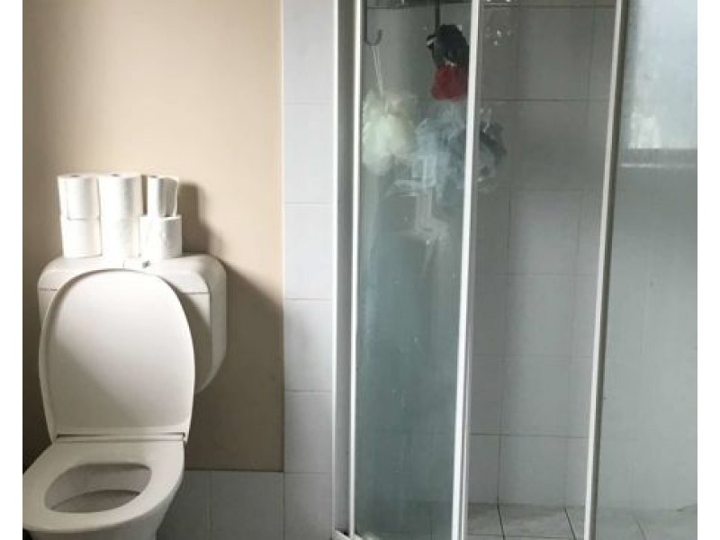 1/156 Greenacre Drive, Arundel QLD 4214