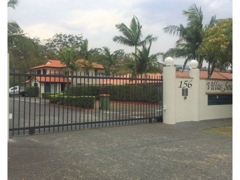 1/156 Greenacre Drive, Arundel QLD 4214