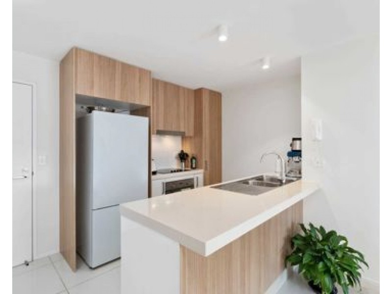 704/8 Norman Street, Southport QLD 4215