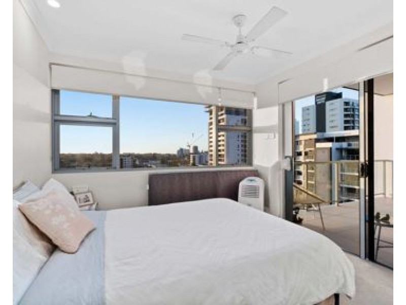 704/8 Norman Street, Southport QLD 4215