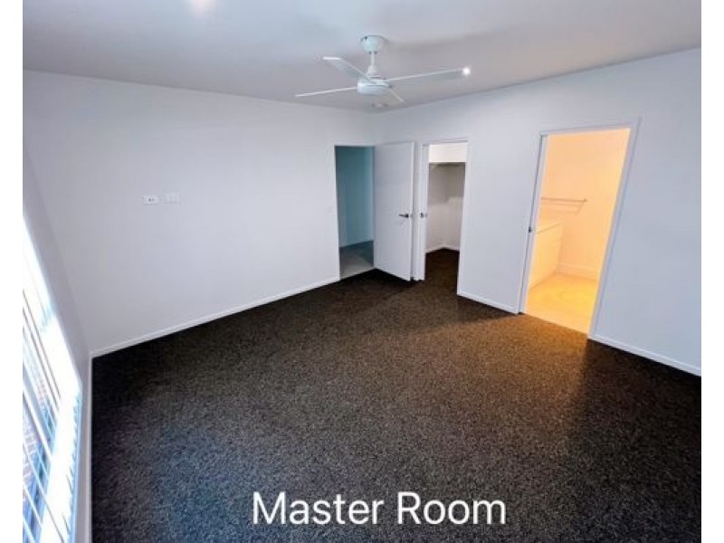 60 Juniper Dr, Greenbank QLD 4124