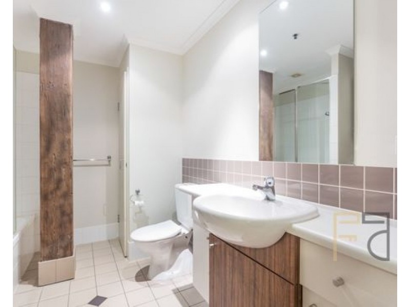 61/54 Vernon Terrace, Teneriffe QLD 4005