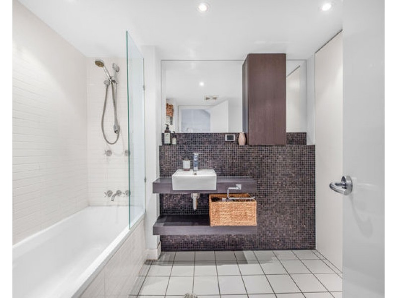 ID:21287352/64 Macquarie Street, Teneriffe QLD 4005