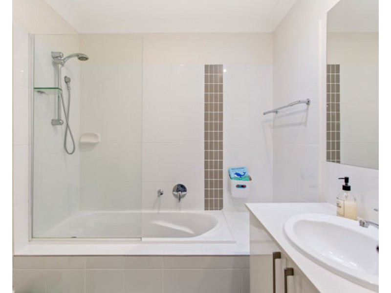 104/21 Emerald Place, Bridgeman Downs QLD 4035