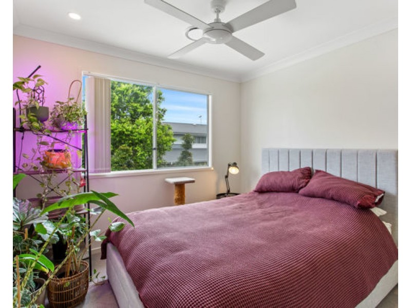 104/21 Emerald Place, Bridgeman Downs QLD 4035