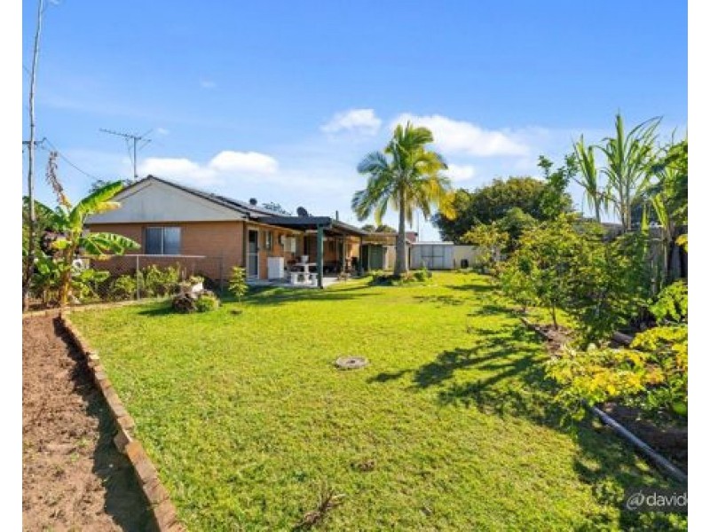 4 LORRAINE COURT, Lawnton QLD 4501
