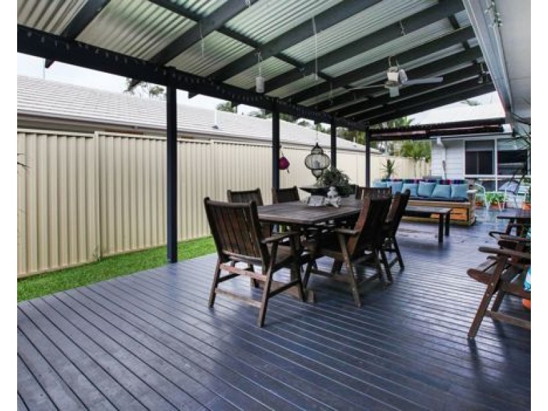 124 Bamboo Avenue, Benowa QLD 4217