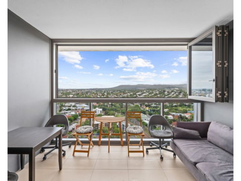 2304/55 Railway Tec, Milton QLD 4064