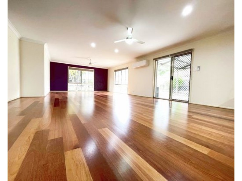 14 Dennis Close, Calamvale QLD 4116