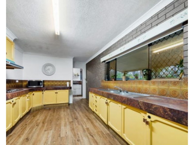 597-609 Greenbank Road, North Maclean QLD 4280