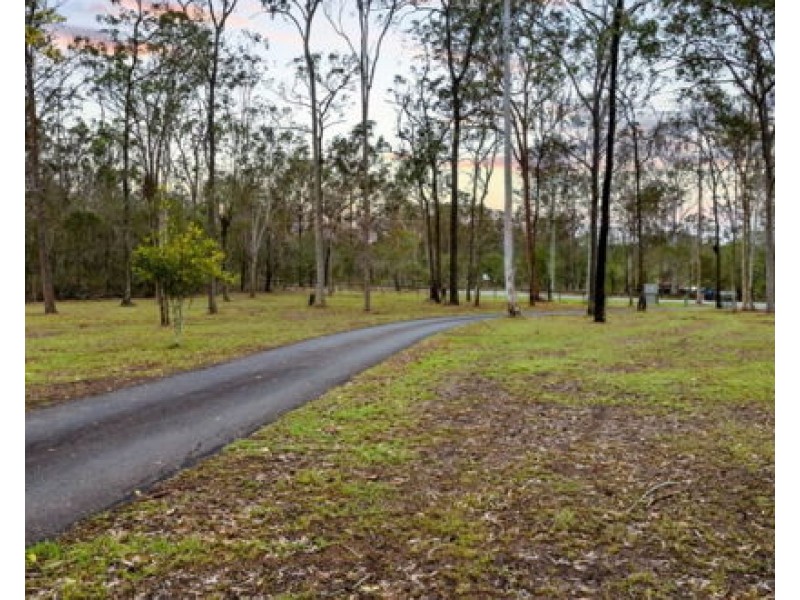 597-609 Greenbank Road, North Maclean QLD 4280