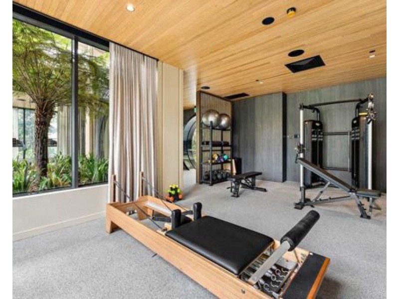 1208/20 Edmondstone Street, South Brisbane QLD 4101