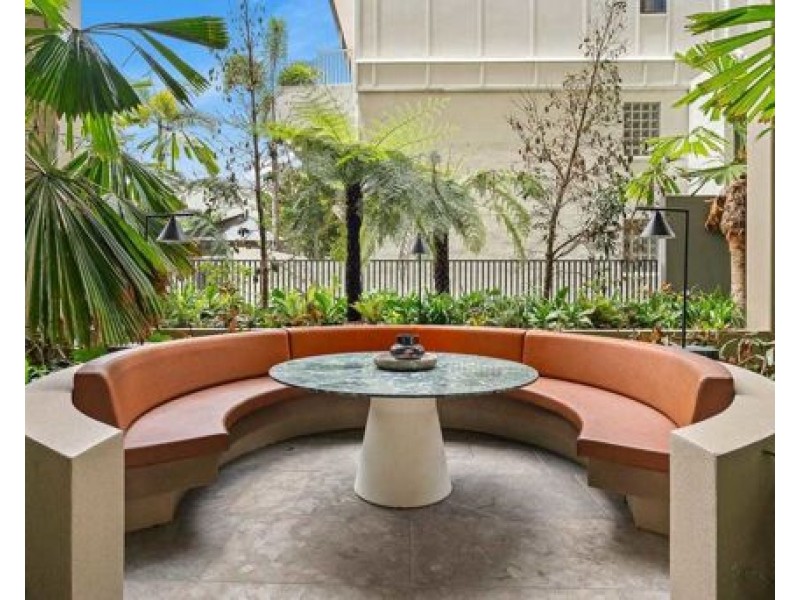 1208/20 Edmondstone Street, South Brisbane QLD 4101