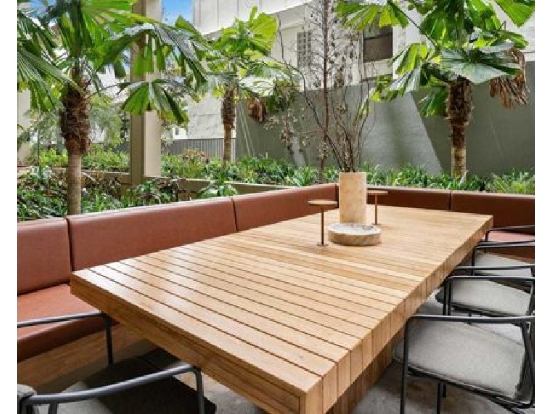 1208/20 Edmondstone Street, South Brisbane QLD 4101