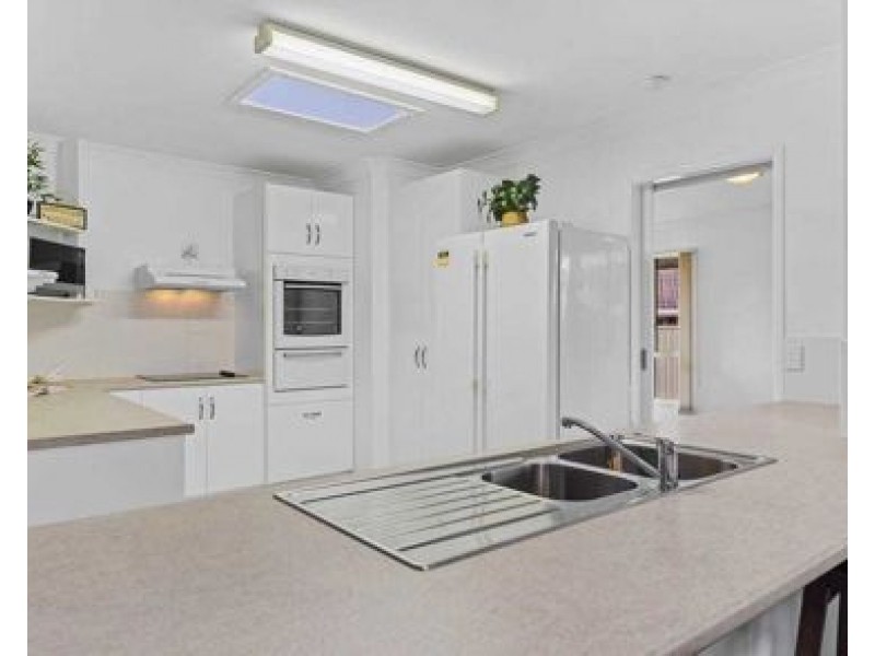 7 Sarah Ct, Deception Bay QLD 4508