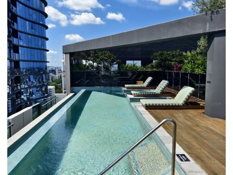 1709/4 Edmondstone St, South Brisbane QLD 4101