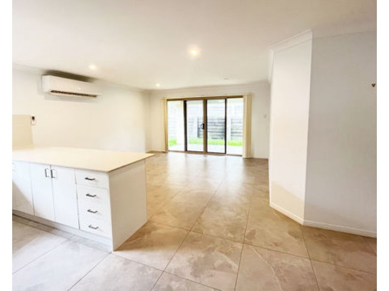 32 HASEMANN CRESCENT, Upper Coomera QLD 4209