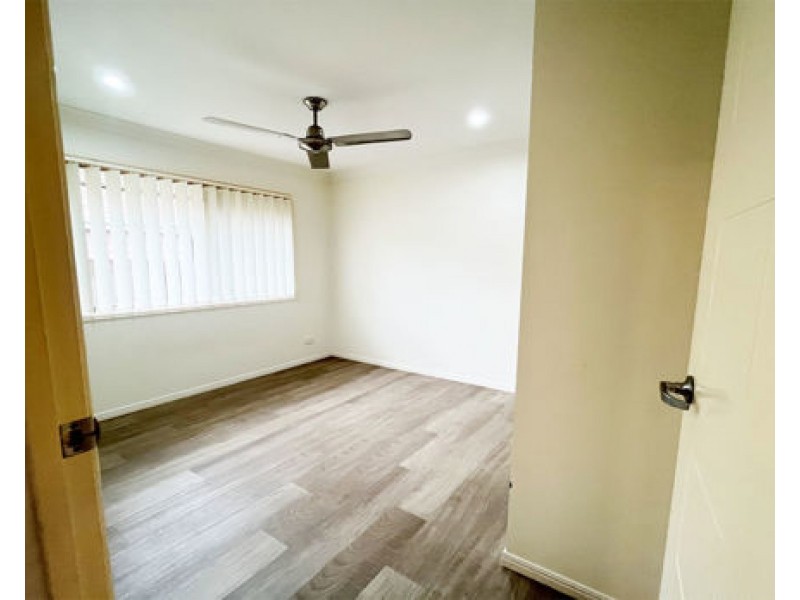 32 HASEMANN CRESCENT, Upper Coomera QLD 4209