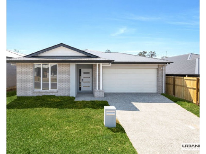 7 illawarra rd,, Greenbank QLD 4124
