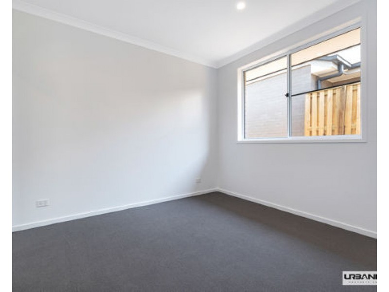 7 illawarra rd,, Greenbank QLD 4124