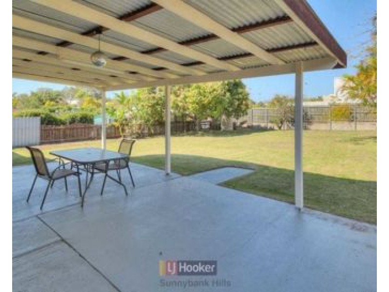 8 Bart Street, Rochedale South QLD 4123