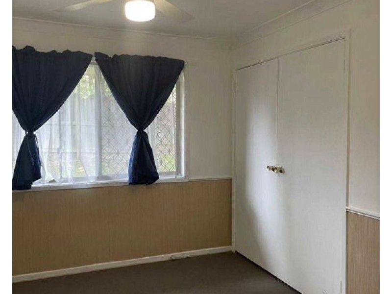 12 KILMARNOCK CLOSE, Highland Park QLD 4211
