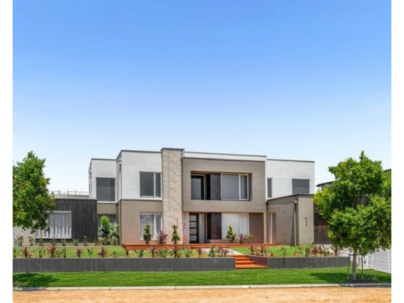 8823 The Point Circuit , Sanctuary Cove, Hope Island QLD 4212