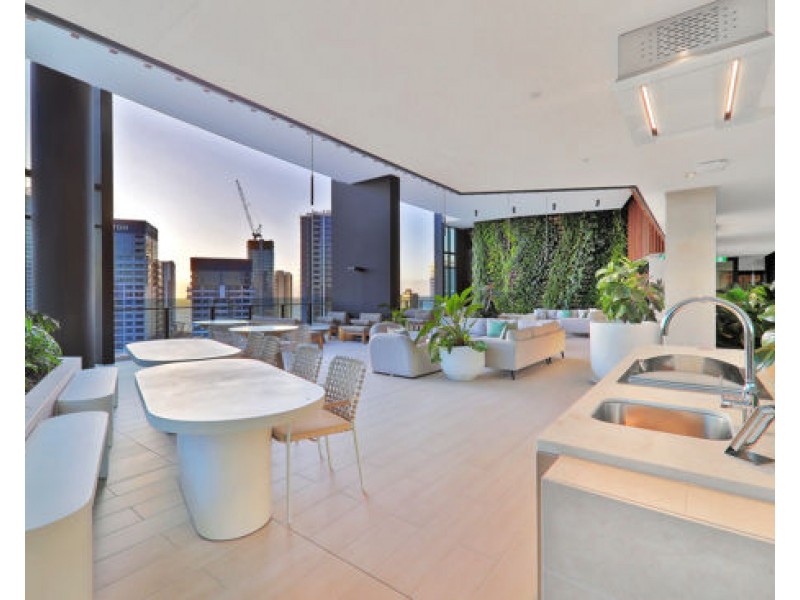 13207/5 The Darling Avenue, Broadbeach QLD 4218